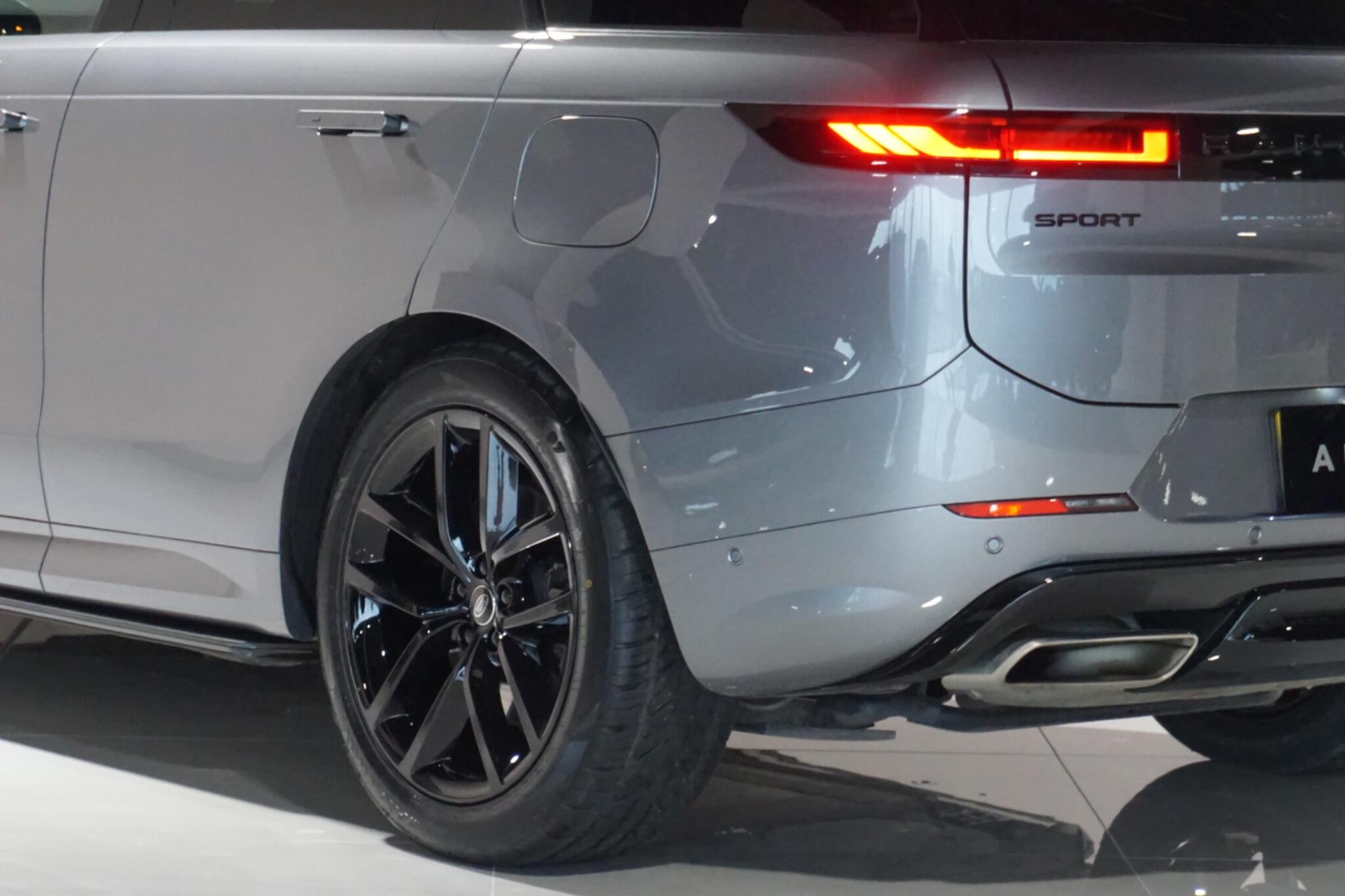 Land Rover Range Rover Sport 3.0 P550e 38.2kWh Autobiography SUV 5dr Petrol Plug-in Hybrid Auto 4WD Euro 6 (s/s) (550 ps)